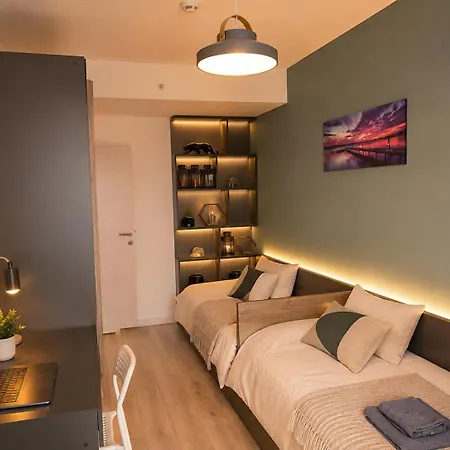 32nd Floor Sky View Pool Gym Free Parking * Skopje