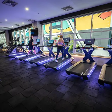 Apartment 32nd Floor Sky View Pool Gym Free Parking Skopje